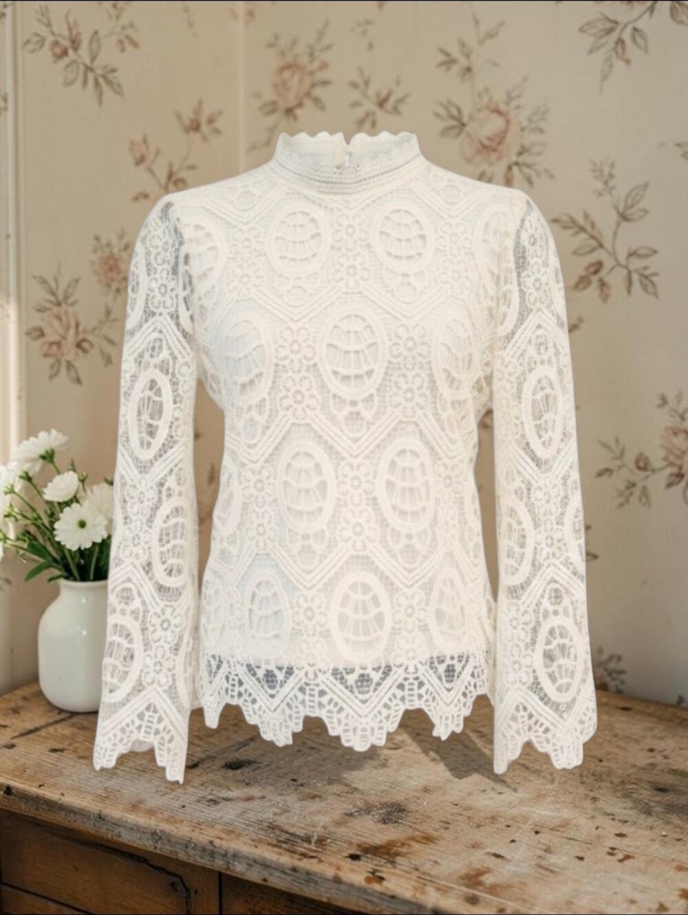 Ivy & Sage NWT Cream Crochet Lace High Neck Long Sleeve Blouse Size Small